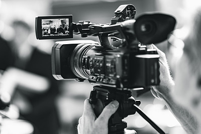 尼康g镜头能用在数码相机上吗，什么是EF-S系列镜头